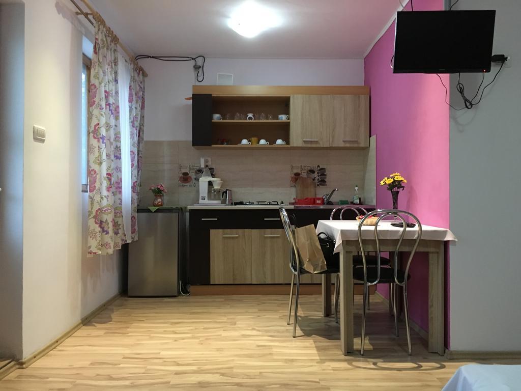 Apartamente Rodica Западен Ефорие Екстериор снимка