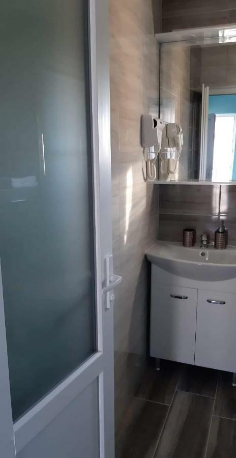 Apartamente Rodica Западен Ефорие Екстериор снимка